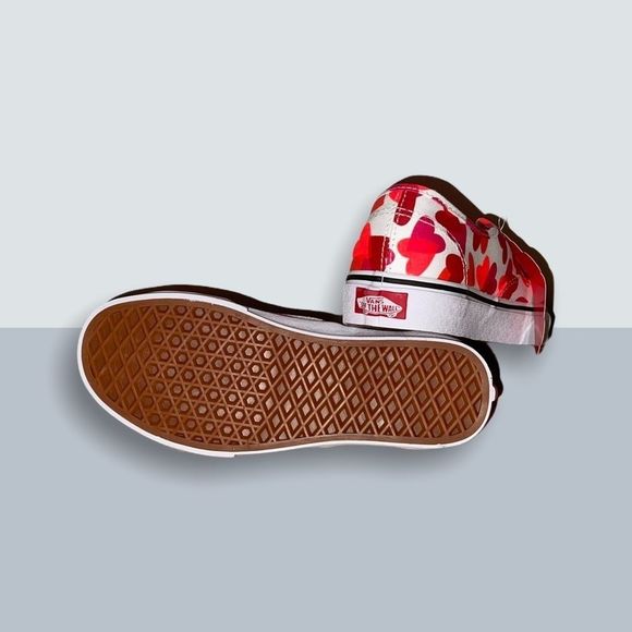 🆕 Womens Size 5 Vans Authentic Valentine Hearts VN0A348A40Q - Picture 2 of 4